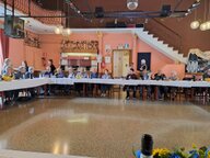 Il salone con gli invitati